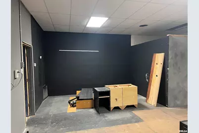 300 E Broadway Boulevard, Johnston City, IL 62951 - Photo 17