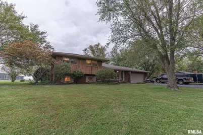 2022 W Main Street, Salem, IL 62881 - Photo 3