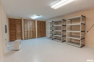 2022 W Main St, Salem, IL 62881 - Photo 27