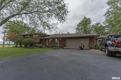 2022 W Main Street, Salem, IL 62881 - Photo 1