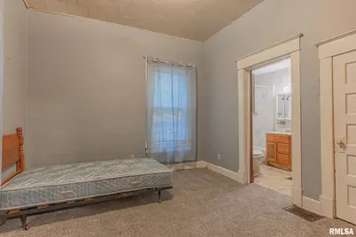 727 N Broadway Avenue, Salem, IL 62881 - Photo 13