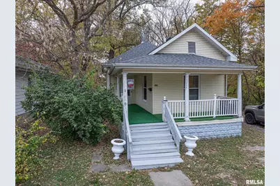 727 N Broadway Avenue, Salem, IL 62881 - Photo 1