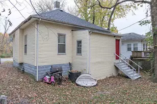 727 N Broadway Ave, Salem, IL 62881 - Photo 19