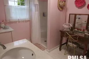 195 E Market St, Elizabethtown, IL 62931 - Photo 25