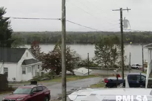 195 E Market St, Elizabethtown, IL 62931 - Photo 9