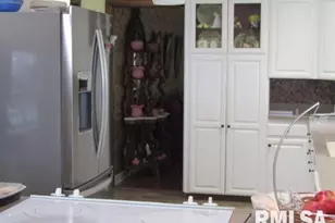 195 E Market St, Elizabethtown, IL 62931 - Photo 17