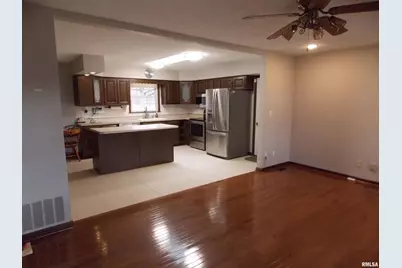 1723 Walnut Hill Road, Centralia, IL 62801 - Photo 13