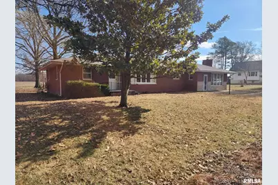 300 N 8th Street, Earlville, IL 62932 - Photo 1