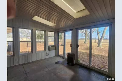 300 N 8th Street, Earlville, IL 62932 - Photo 31