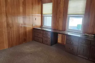 300 N 8th St, Earlville, IL 62932 - Photo 27