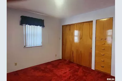 300 N 8th Street, Earlville, IL 62932 - Photo 35