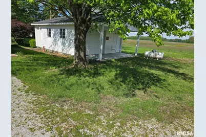 300 N 8th Street, Earlville, IL 62932 - Photo 5