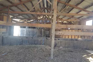 425 Pioneer Ln, Vienna, IL 62995 - Photo 33