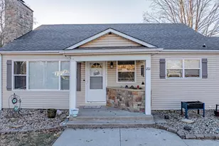 1201 N Franklin St, Salem, IL 62881 - Photo 5