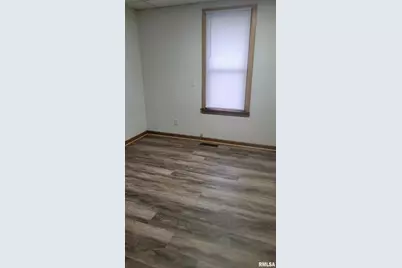 211 W Bryan Street, Herrin, IL 62948 - Photo 9