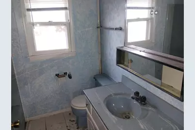 3936 W Sycamore Street, Carterville, IL 62918 - Photo 9