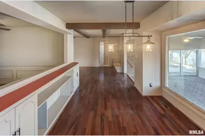 333 N Lakeview Drive, Salem, IL 62881 - Photo 11