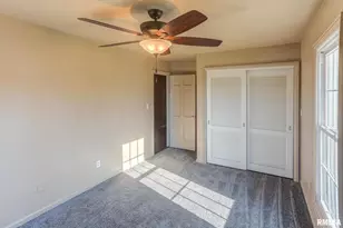 333 N Lakeview Dr, Salem, IL 62881 - Photo 31