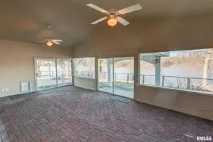 333 N Lakeview Dr, Salem, IL 62881 - Photo 19