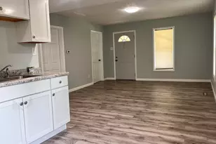 421 N 18th St, Herrin, IL 62948 - Photo 9