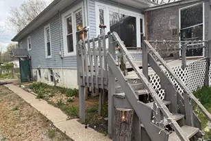 315 W Furlong St, Carrier Mills, IL 62917 - Photo 15