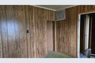 205 Shaw Street, Harrisburg, IL 62946 - Photo 11