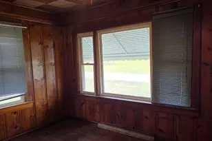 205 Shaw St, Harrisburg, IL 62946 - Photo 7