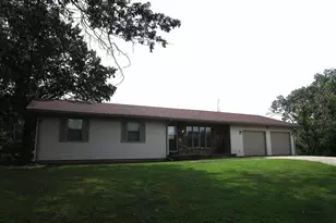 1253 County Rd 800 E, Carmi, IL 62821 - Photo 51