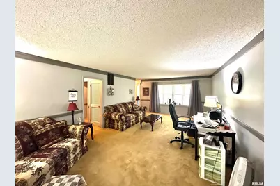 1 Estate Drive, Centralia, IL 62801 - Photo 5