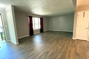 3005 W Woodlawn Pl, Marion, IL 62959 - Photo 3