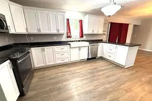 3005 W Woodlawn Pl, Marion, IL 62959 - Photo 7