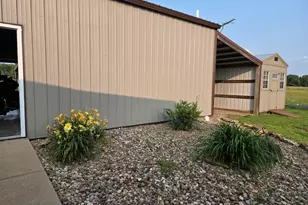 1640 Pleasant Ridge Rd, Vienna, IL 62995 - Photo 65