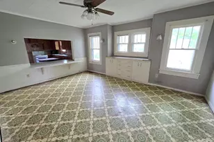 1201 E Noleman St, Centralia, IL 62801 - Photo 11