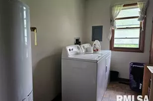 211 E Lincoln St, Galatia, IL 62935 - Photo 11