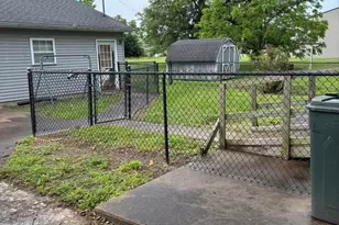 1606 & 1608 W Faust St, Marion, IL 62959 - Photo 11