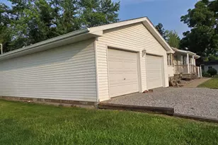400 Old Broughton Rd, Eldorado, IL 62946 - Photo 7