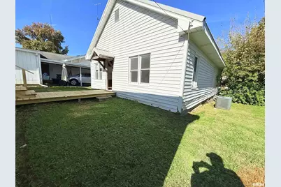 123 W College Street, Harrisburg, IL 62946 - Photo 17