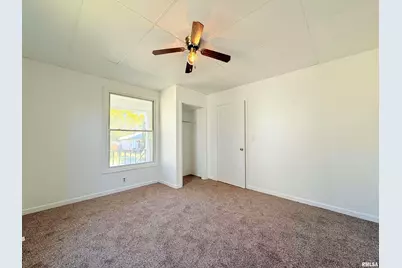 123 W College Street, Harrisburg, IL 62946 - Photo 9