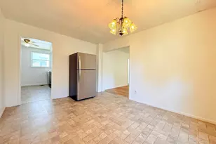 123 W College St, Harrisburg, IL 62946 - Photo 5