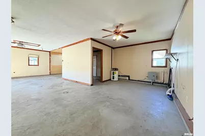 123 W College Street, Harrisburg, IL 62946 - Photo 21