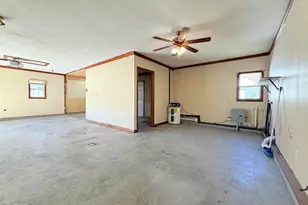 123 W College St, Harrisburg, IL 62946 - Photo 21