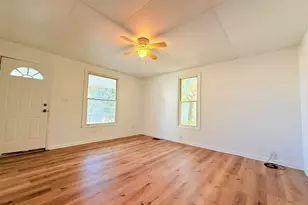 123 W College St, Harrisburg, IL 62946 - Photo 3