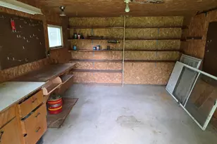 516 Frederick St, Herrin, IL 62948 - Photo 23