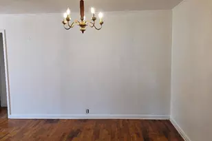 516 Frederick St, Herrin, IL 62948 - Photo 7