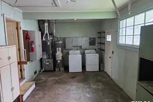 516 Frederick St, Herrin, IL 62948 - Photo 3