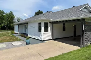 122 Paint Creek Ln, Carmi, IL 62821 - Photo 9