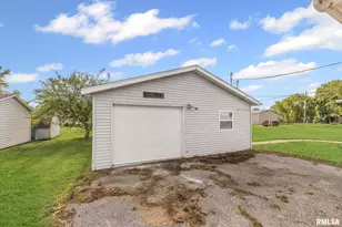 510 Westhaven Dr, Centralia, IL 62801 - Photo 5