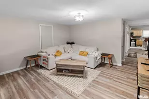 416 S Maple St, Salem, IL 62881 - Photo 9