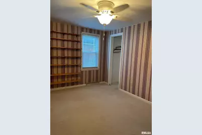 901 W Elm Street, Carmi, IL 62821 - Photo 7