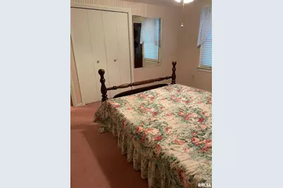 901 W Elm Street, Carmi, IL 62821 - Photo 11